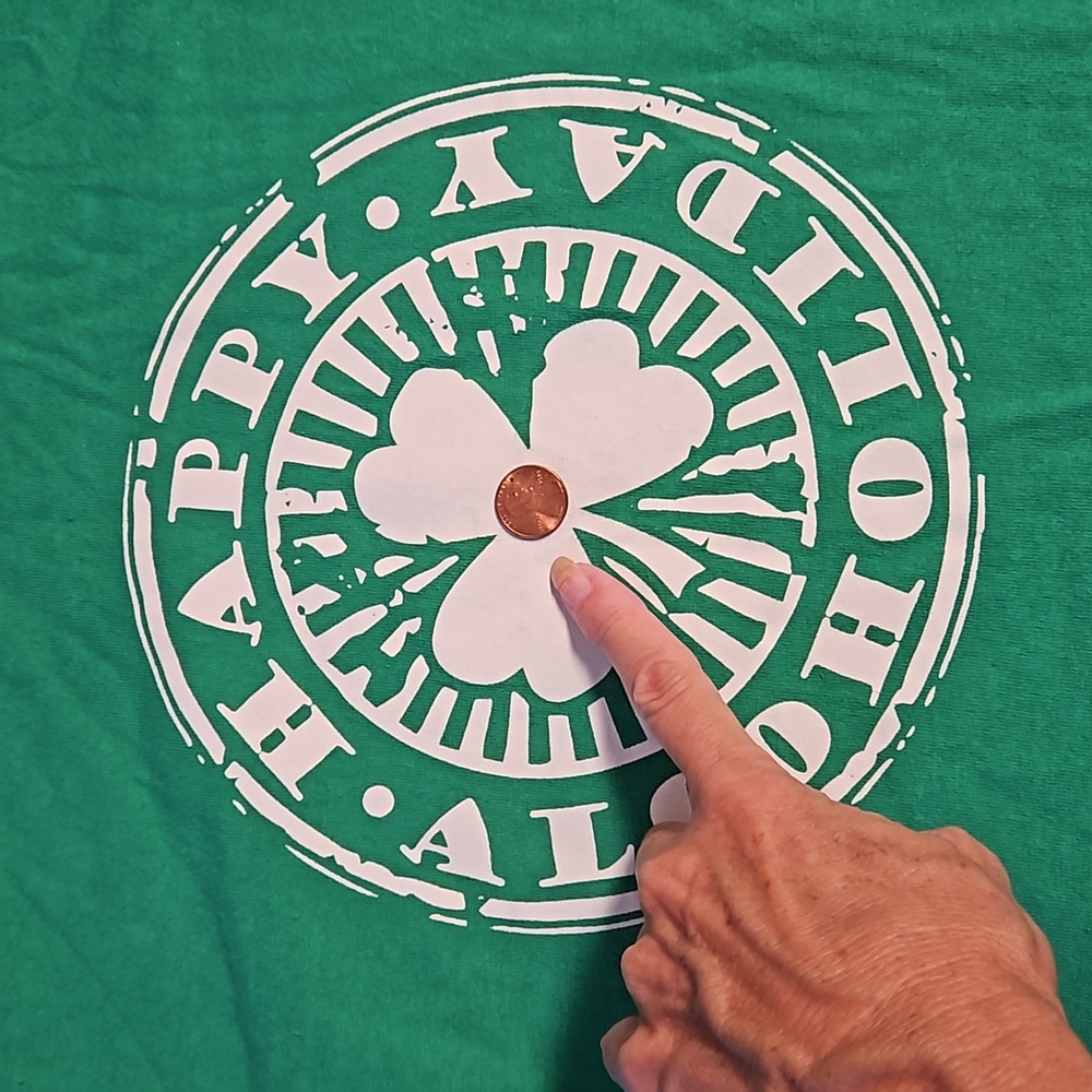 'Happy Alcoholiday' Shamrock clover March 17th graphic tee green 2XL EUC Novelty - Picture 5 of 5